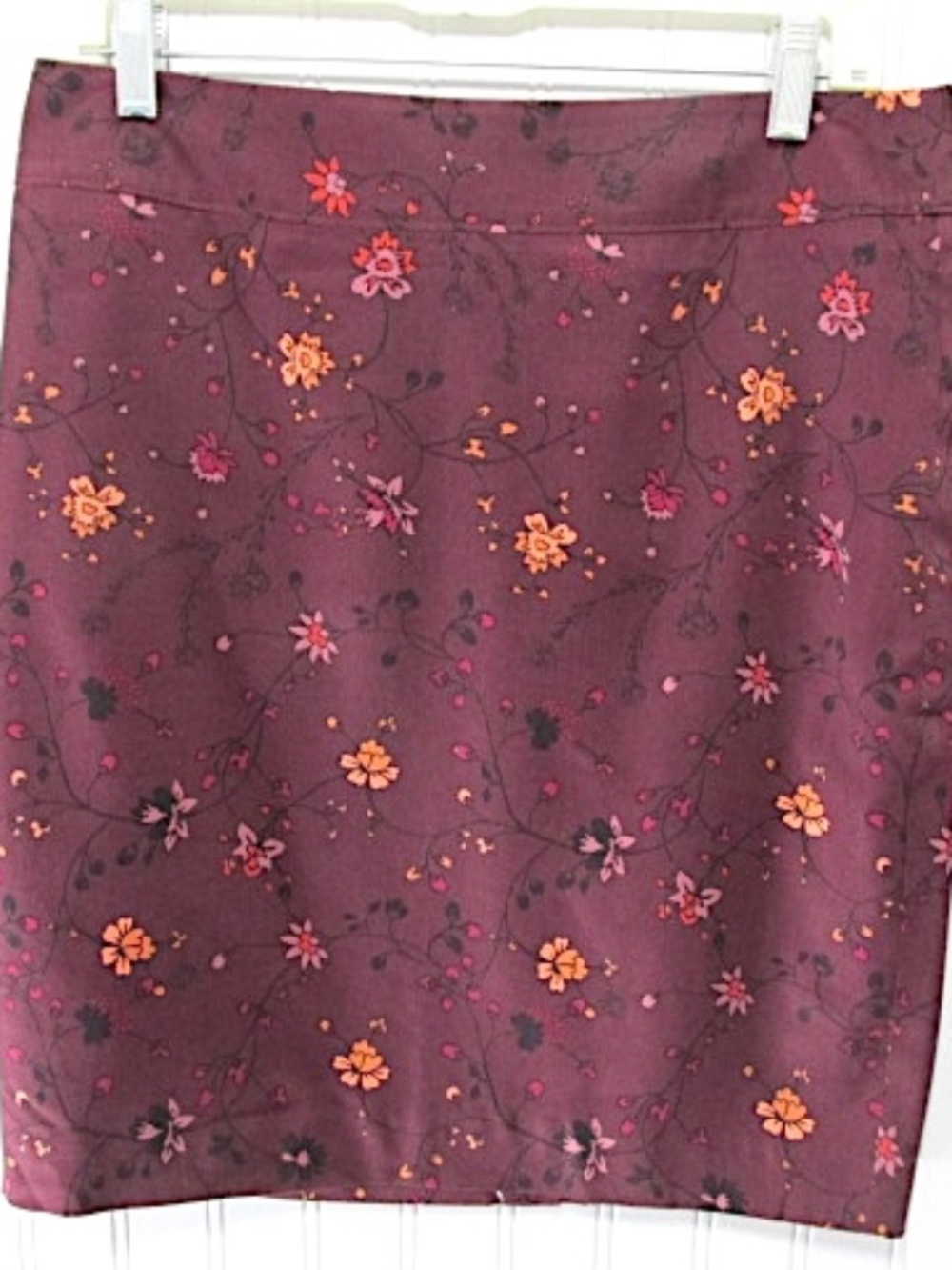LOFT NWT Dark Red Floral Cotton MIni Skirt, Size 6